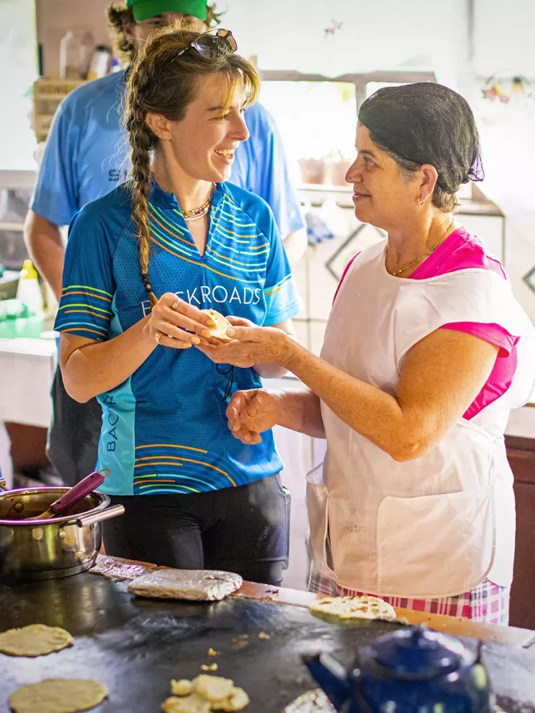 Guests  Learning from Local Chef Costa RIca