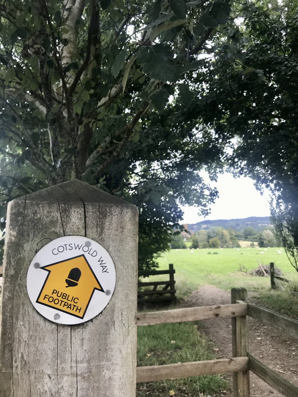 Cotswold Way signpost
