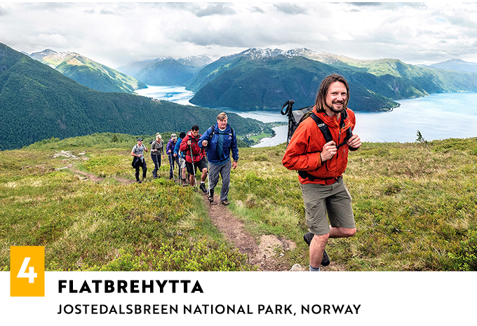 Flatbrehytta hike in Norway