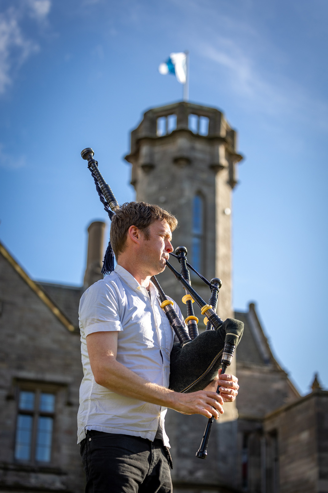 Bagpiper Castle Scotland