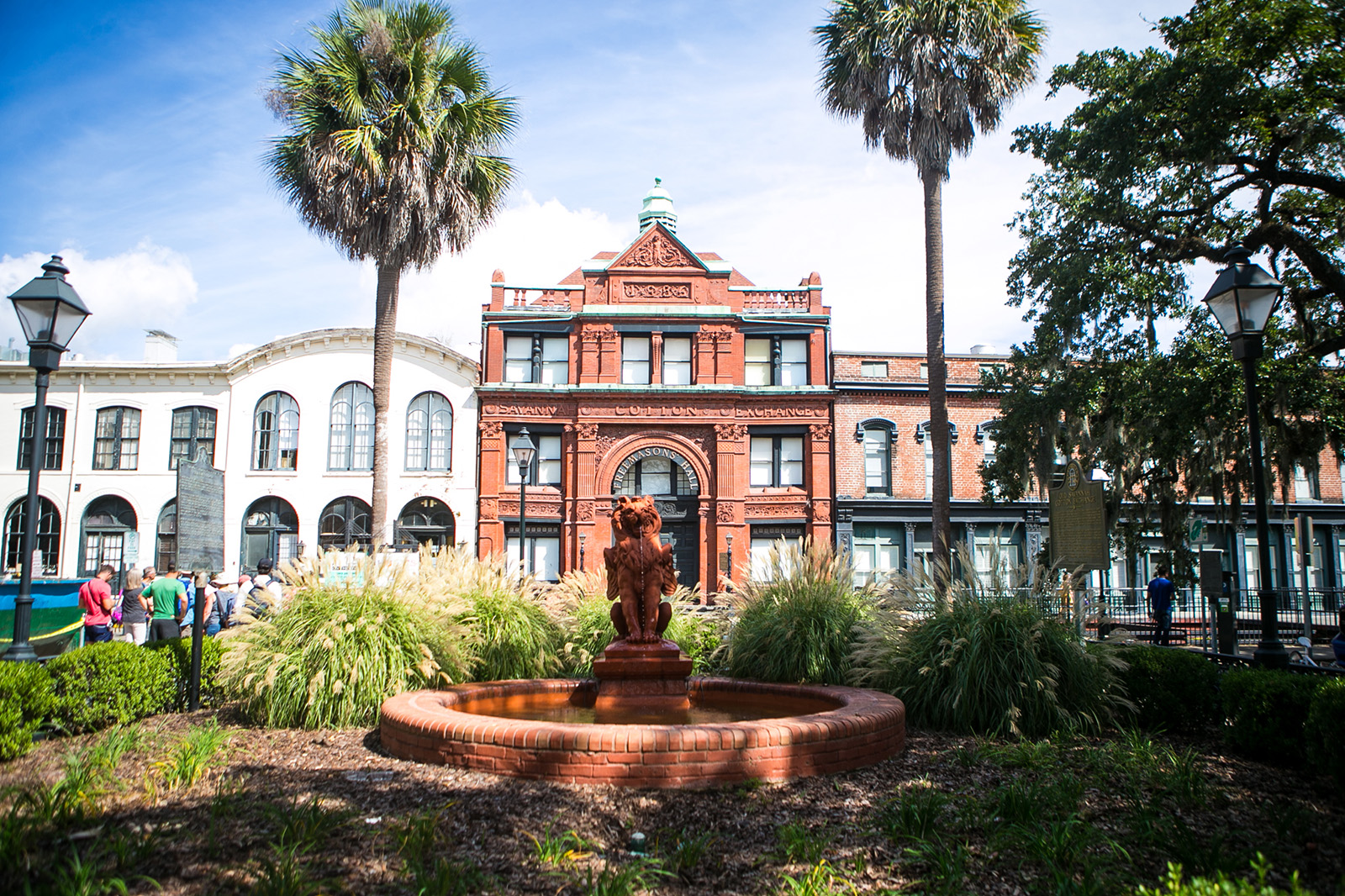 Wide shot of the Savannah Cotton Exchange.