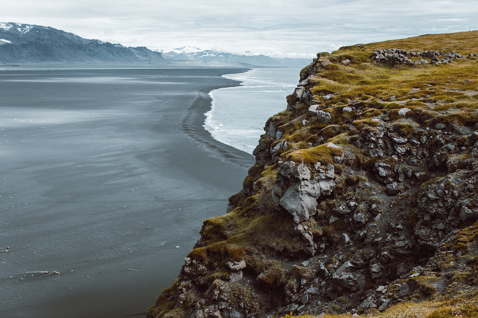 Cliff next to the ocean