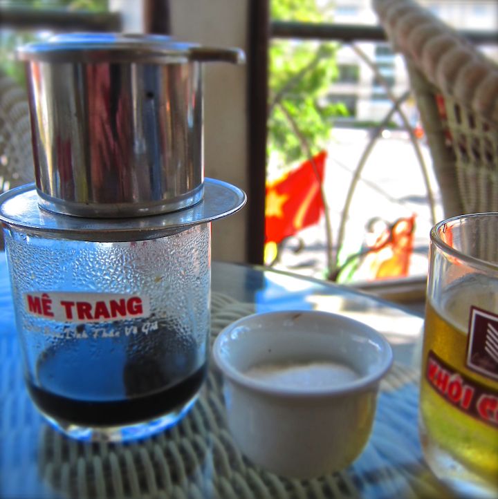 Ca phe me trang — Vietnamese coffee