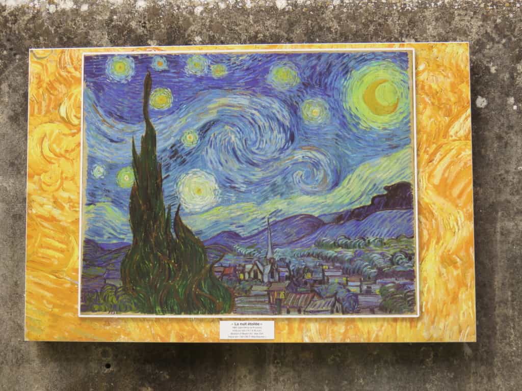 The Starry Night - Vincent Van Gogh