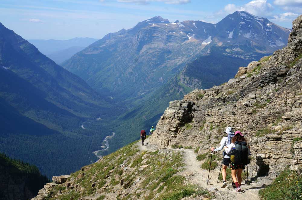 Hikers_Highline_Trail