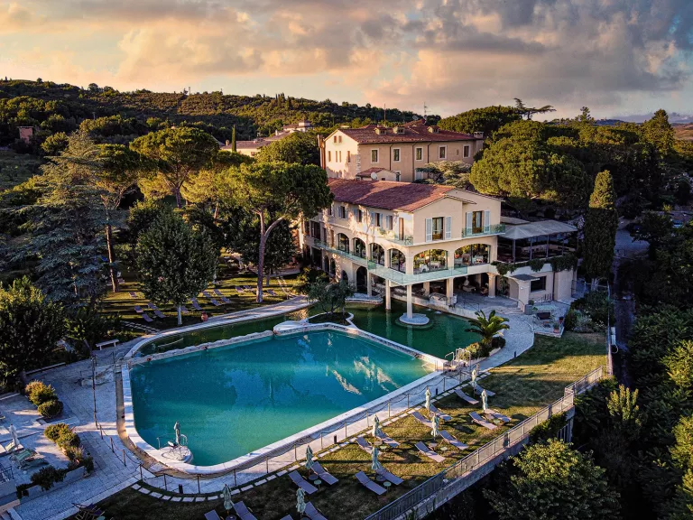 Arial Albergo Posta Marcucci