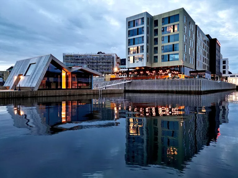Exterior shot of Thon Hotel Svolvaer