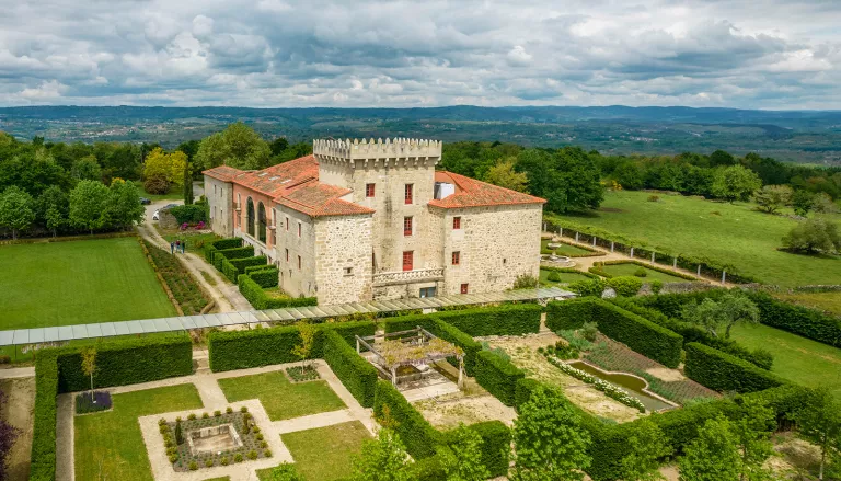 Exterior view of Áurea Palacio de Sober