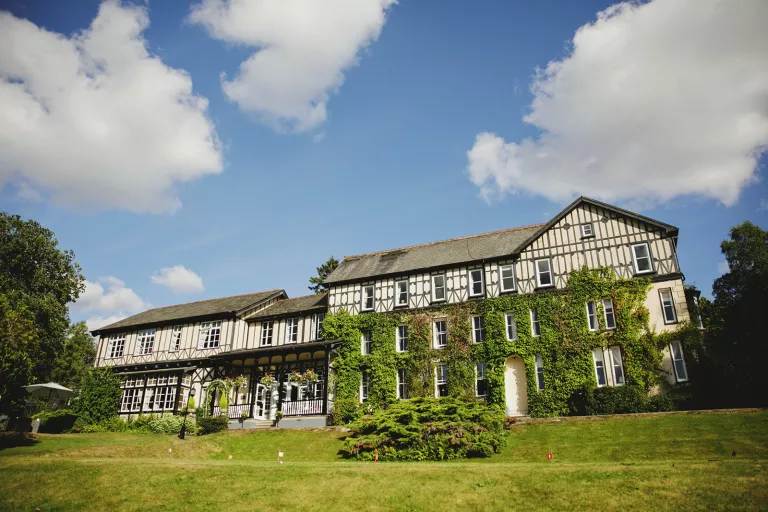 Exterior view of Lake Country House