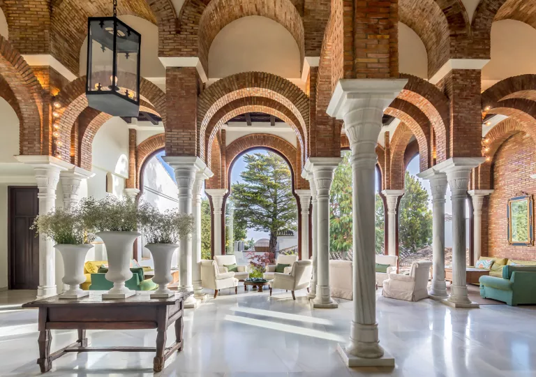 room with large sloping columns