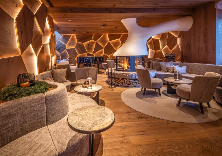 Dining room with fire place