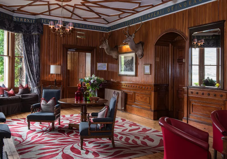 carpeted front hall of hotel