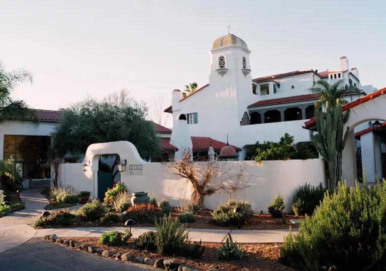 entrance to the ojai valley inn