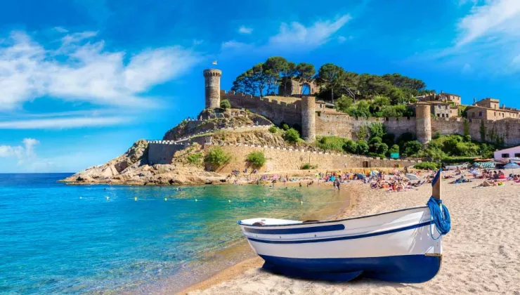 Boat on the costa brava