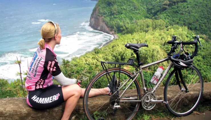 Backroads Cyclist resting in Hawaii