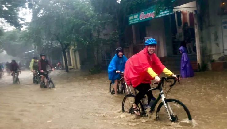 Vietnam - Biking in Typhoon Damri