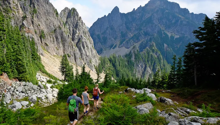 Cascade-Mountain-Hikers