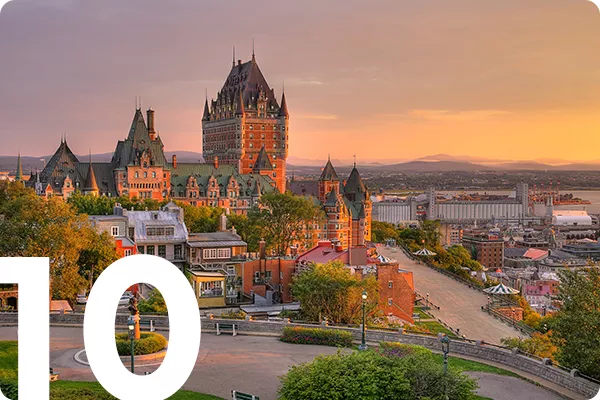 text:10; image: cityscape of quebec city