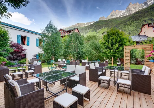 Patio view of Grand Hotel des Alpes