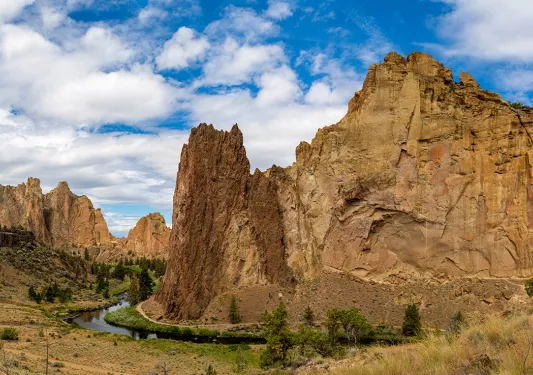 Wide shot of Smith Rock State Park.