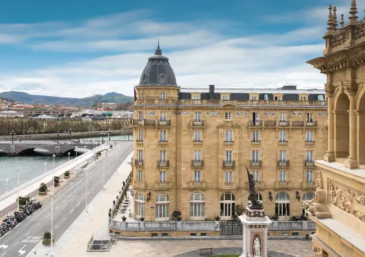 Exterior view of Hotel Maria Cristina