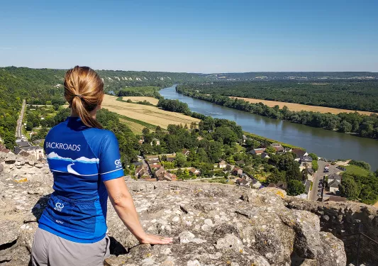 Backroads Guest Overlooking Seine River