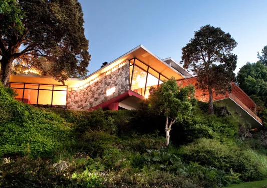 Exterior view of the Hotel Antumalal