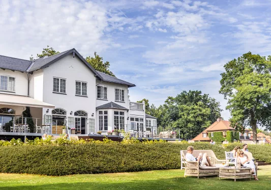 Stella Maris hotel exterior 