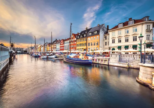 Nyhaven river shot in Copenhagen