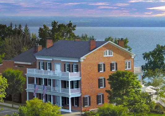 Exterior view of Inns of Aurora