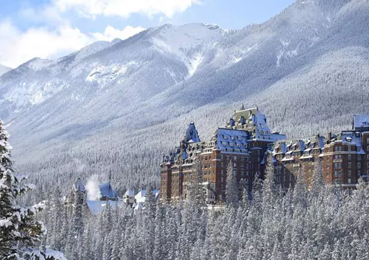 Wide shot of the Fairmont Banff Springs.