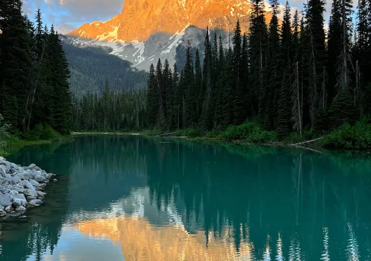 Emerald Lake reflecting mountain
