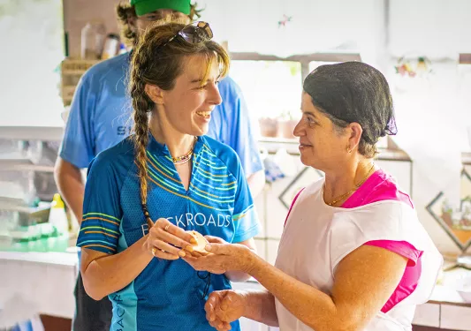 Guests  Learning from Local Chef Costa RIca