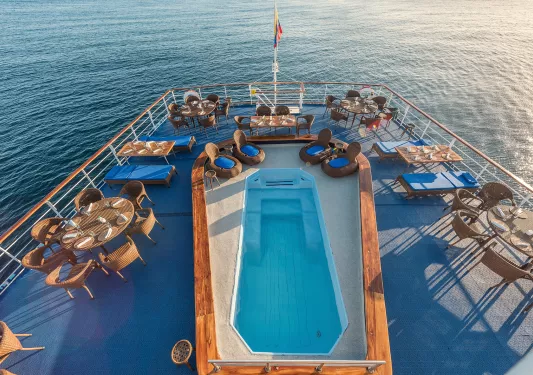 Ship's Pool Ecuador
