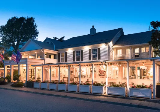 Exterior Outlook Inn