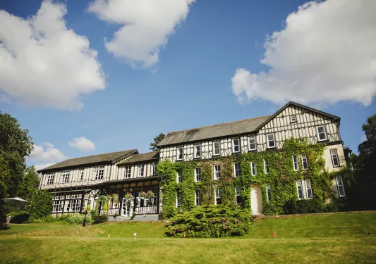 Exterior view of Lake Country House