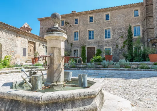 fountain at the hotel entrance