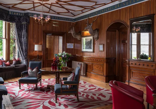 carpeted front hall of hotel