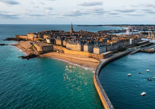 Rustic town on an island surrounded by the ocean