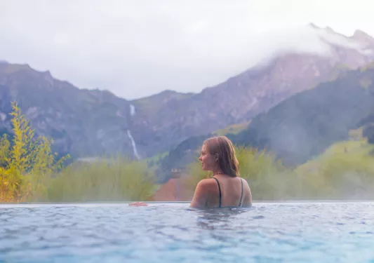 Backroads guest in infinity pool