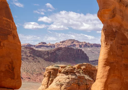 Large orange canyons with a view to other large canyons