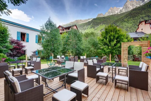 Patio view of Grand Hotel des Alpes