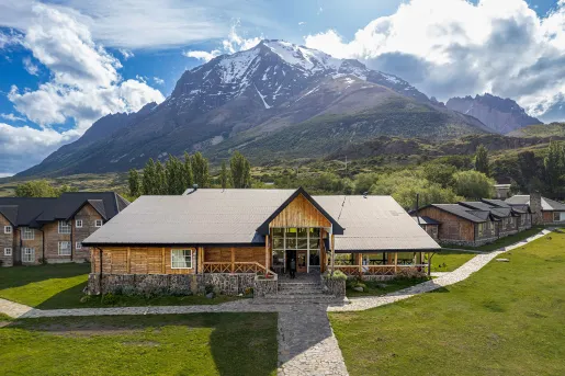 Exterior of the Hotel Las Torres