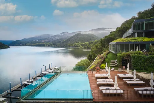 Exterior view of Octant Douro