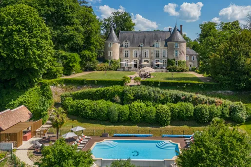 Exterior view of Chateau de Pray