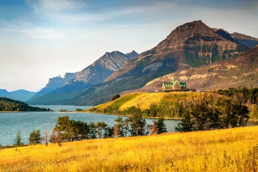 Hotel on golden hills