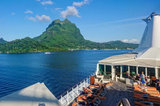 Sailing the waters of Tahiti