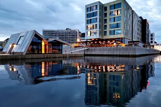 Exterior shot of Thon Hotel Svolvaer