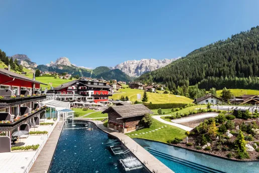 Exterior Alpenroyal Grand Hotel 