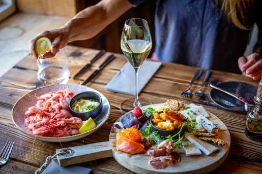 Shrimp & Cheeseboard Norway